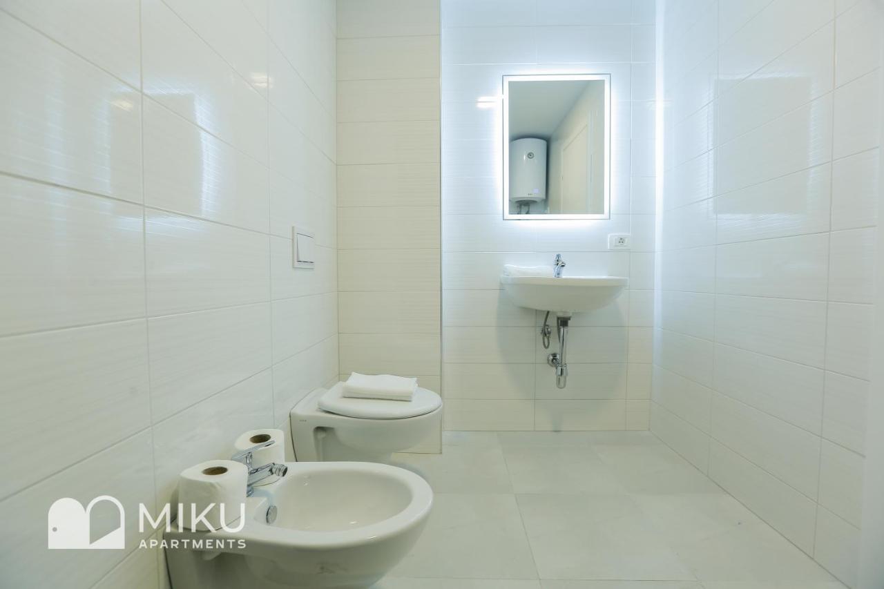 Miku Apartment - Glamorous 1Bedroom Apartment At Olympic Residence Тирана Екстер'єр фото